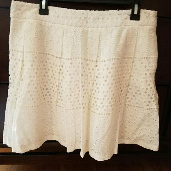 Banana Republic Dresses & Skirts - Beautiful Banana Republic Skirt